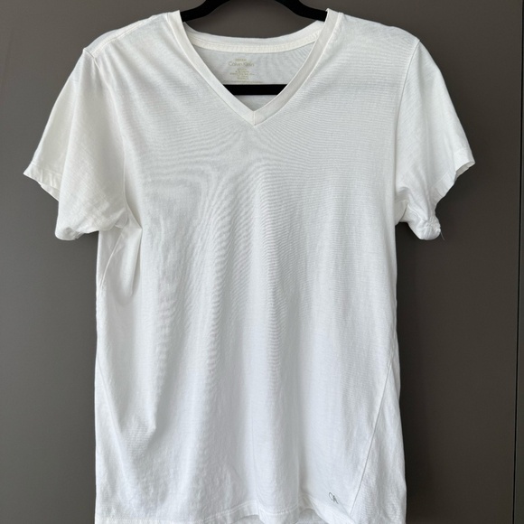 Calvin Klein White Tee - Picture 3 of 7